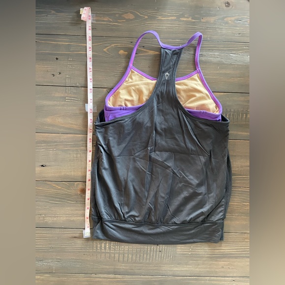 Ivivva Tank Top with shelf bra. Size 10. Great condition. - Picture 2 of 2